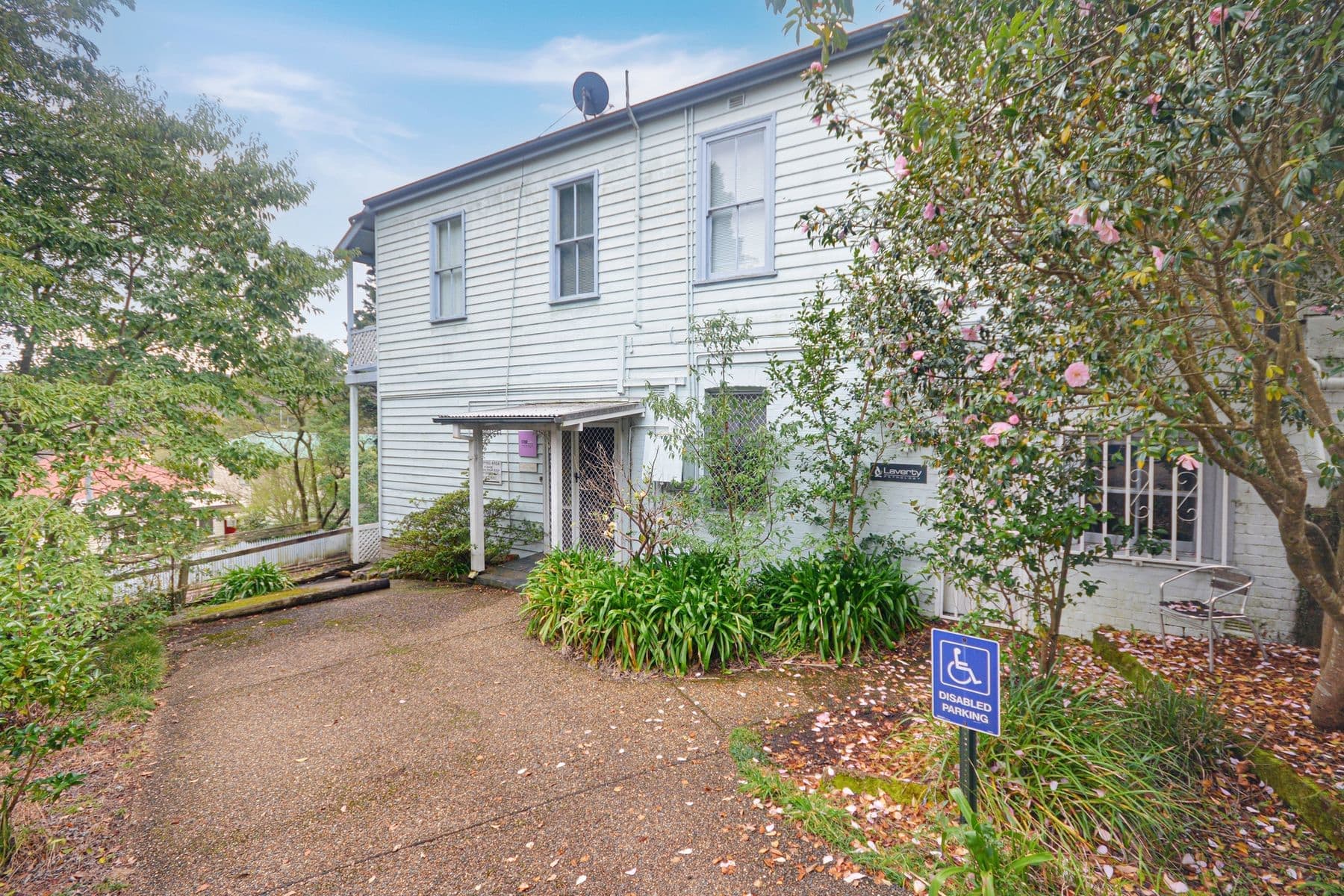 71 Parke St, Katoomba for lease Primary Photo- Image 1 of 2