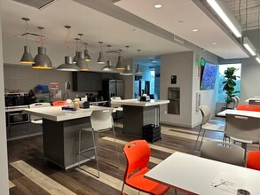 505 S Friendswood Dr, Friendswood, TX for lease Interior Photo- Image 2 of 23