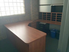 401-403 W Saint Charles Rd, Lombard, IL for lease Interior Photo- Image 1 of 8