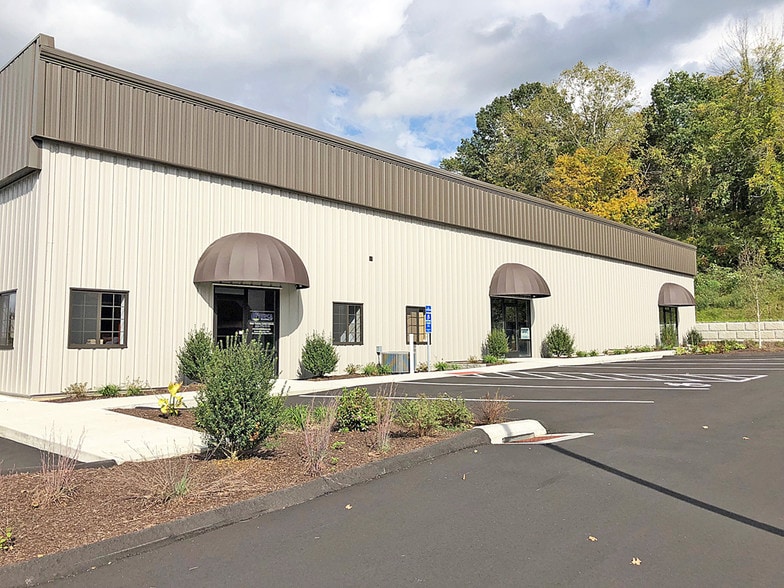 53 Commerce Dr, Brookfield, CT for lease - Building Photo - Image 1 of 11