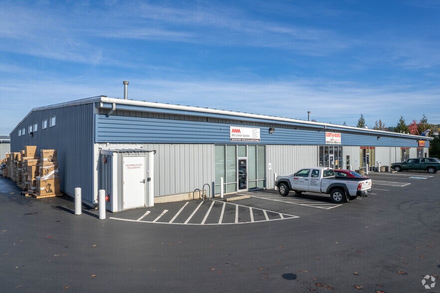 13701 24th St E, Sumner, WA à louer - Photo du bâtiment - Image 2 de 25