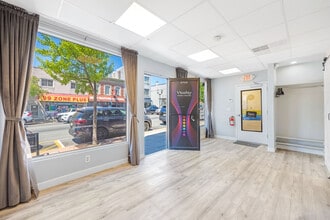 6702 Bergenline Ave, West New York, NJ à louer Photo intérieure- Image 1 de 10