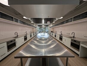 204-270 91 St SW, Edmonton, AB for lease Interior Photo- Image 2 of 2