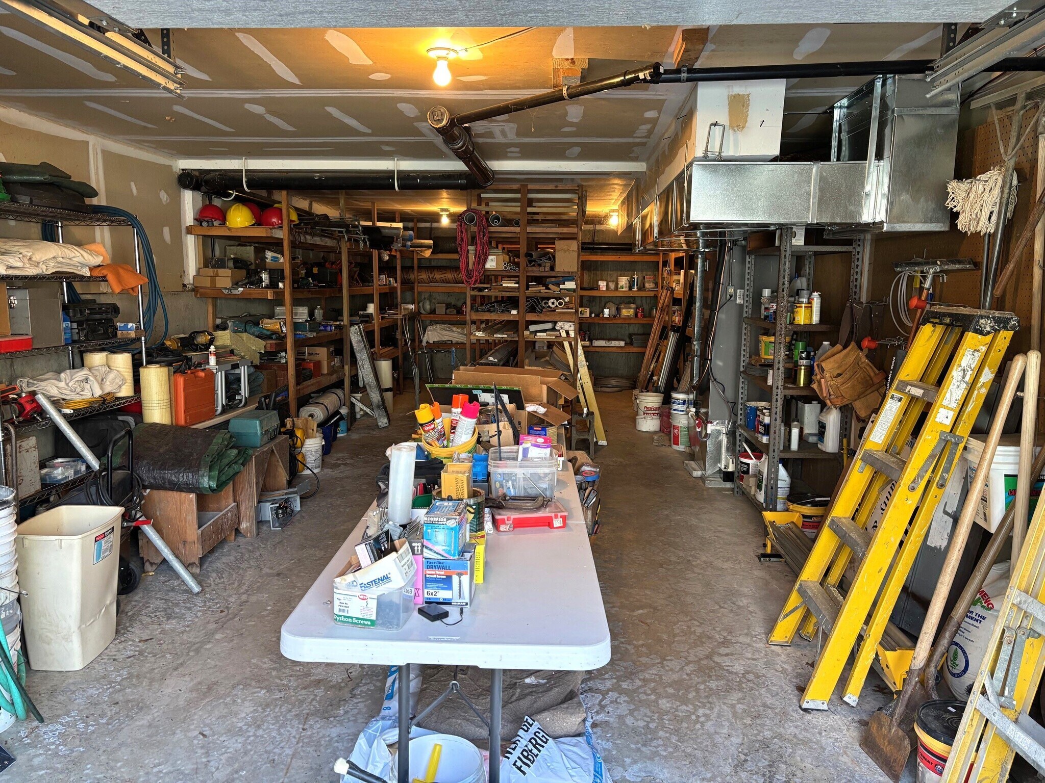 1369 Southford Rd, Southbury, CT for lease Interior Photo- Image 1 of 1