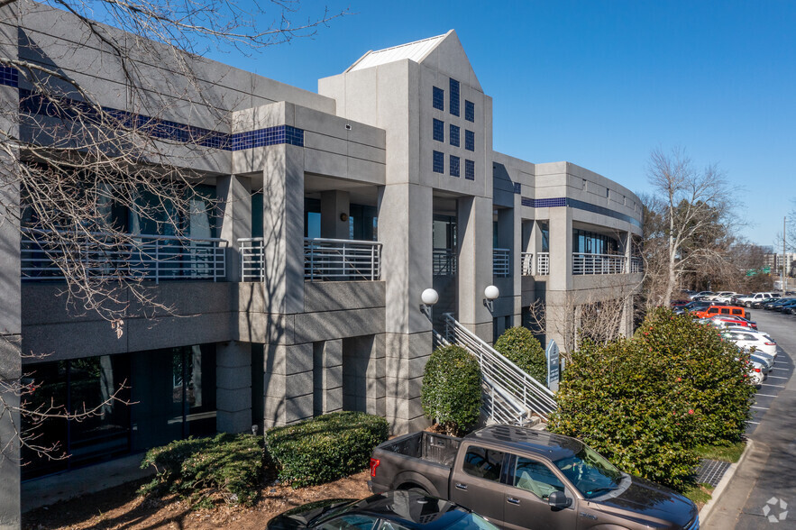 3200 Cobb Galleria Pky SE, Atlanta, GA for lease - Building Photo - Image 1 of 7