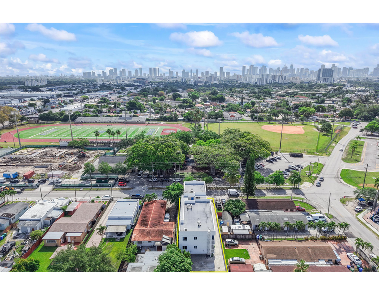 1860 NW 24th Ave, Miami, FL à vendre - Photo du bâtiment - Image 3 de 39