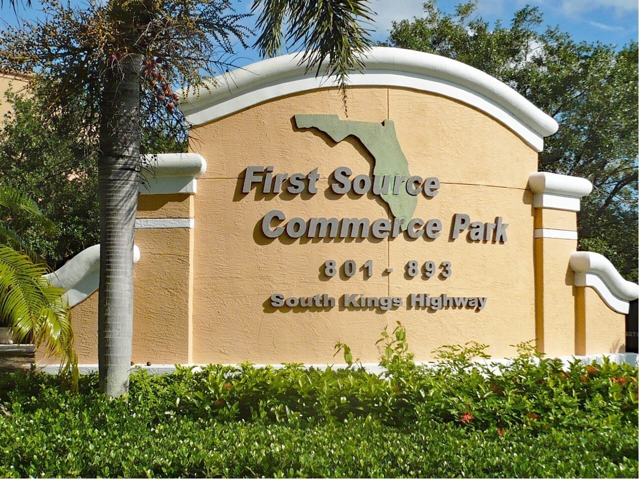801-821 S Kings Hwy, Fort Pierce, FL for lease Primary Photo- Image 1 of 5