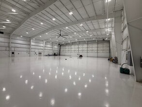 2325 Airway Ct, Bowling Green, KY à louer Photo intérieure- Image 1 de 12