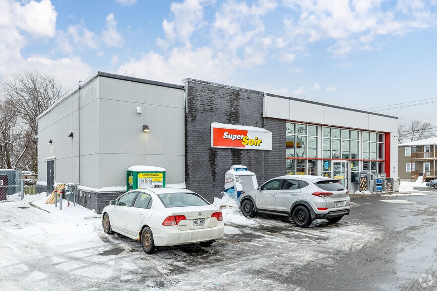 1130 Boul Monseigneur-Langlois, Salaberry-de-valleyfield, QC à vendre - Photo du bâtiment - Image 2 de 4