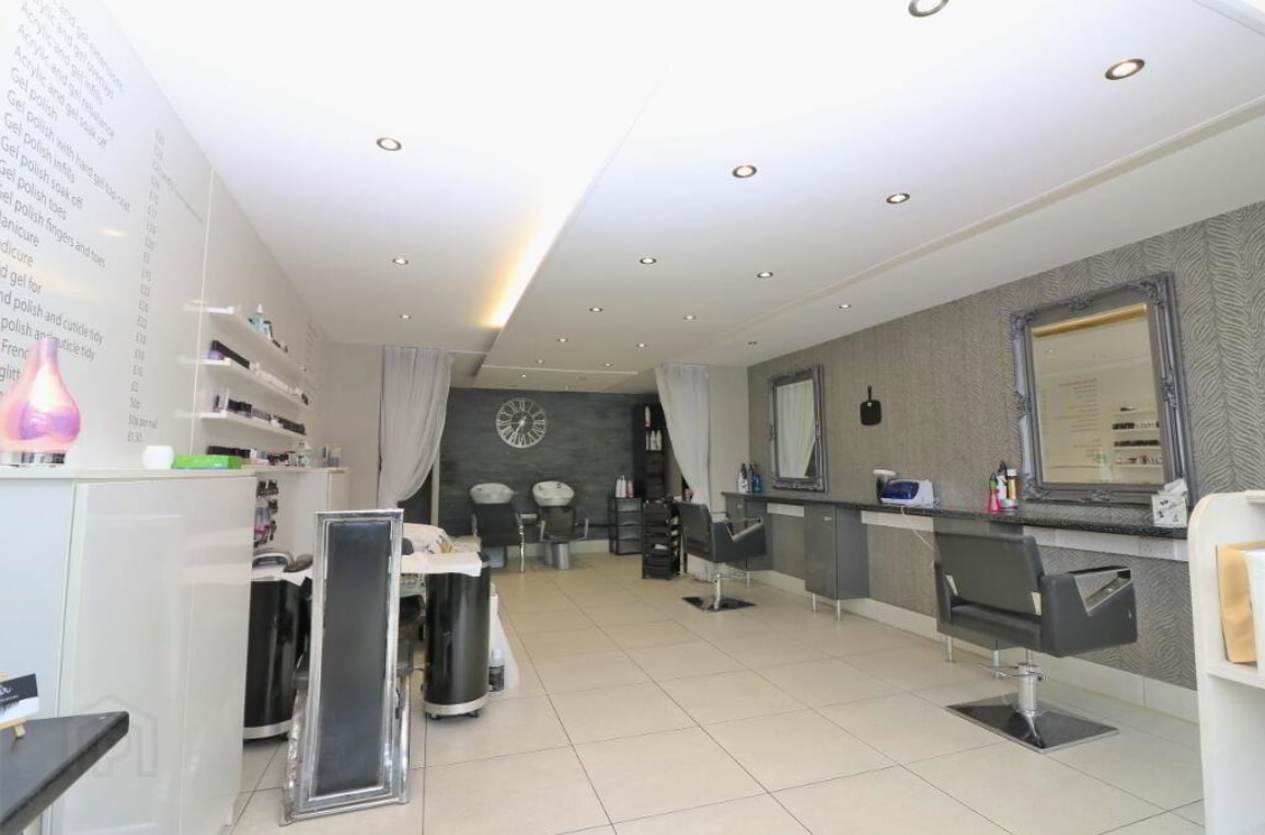 9 Linenhall St, Banbridge for lease Interior Photo- Image 1 of 2