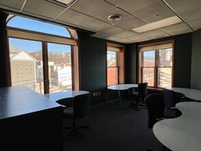 1518 Forbes Ave, Pittsburgh, PA for lease Interior Photo- Image 1 of 2