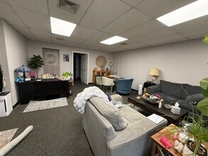 800 Main St, Hellertown, PA for lease Interior Photo- Image 2 of 9