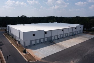 7776 Jonesboro Rd, Jonesboro, GA for lease Building Photo- Image 2 of 8