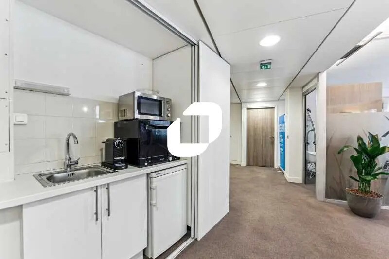 18-20 Place De La Madeleine, Paris à louer Photo du bâtiment- Image 1 de 14