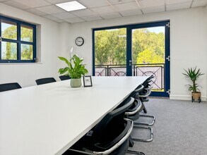 1 Cherry Park Ln, London for lease Interior Photo- Image 2 of 5