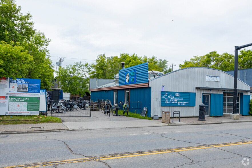 1429 9 Av SE, Calgary, AB à louer - Photo du bâtiment - Image 3 de 5