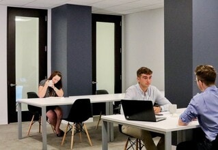 1 World Trade Ctr, Long Beach, CA for lease Building Photo- Image 1 of 9