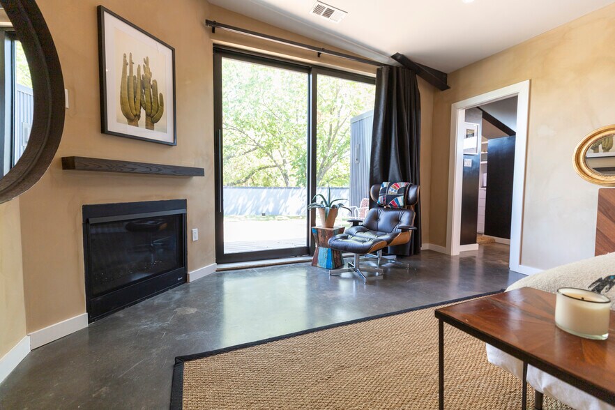 4770 Iberia Ave, Dallas, TX à vendre - Photo intérieure - Image 2 de 26