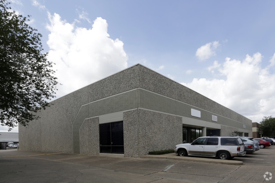 4003 Greenbriar Dr, Stafford, TX for lease - Building Photo - Image 2 of 2