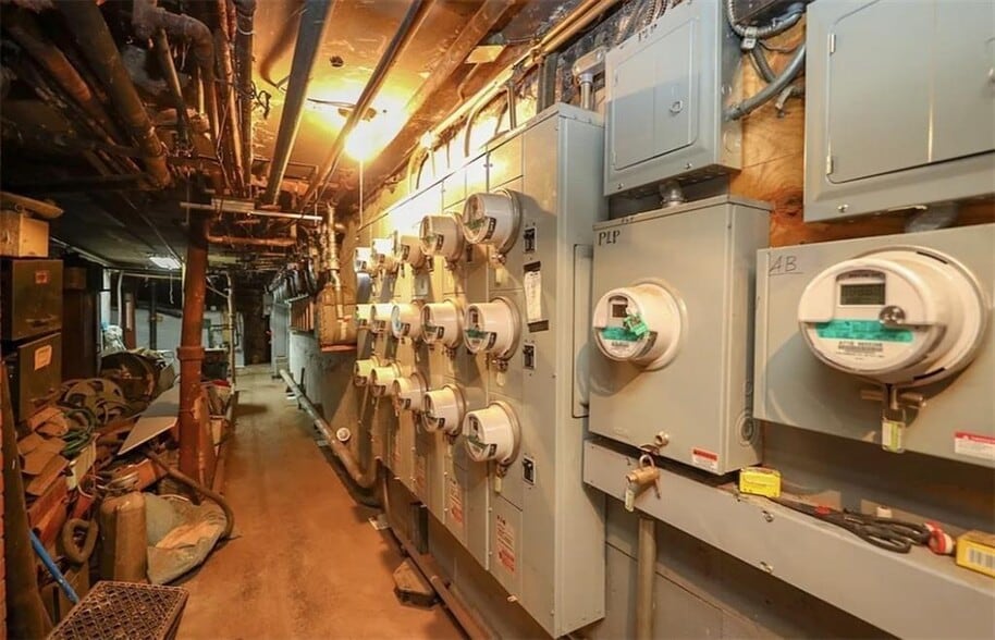 87 1st Ave, New York, NY for sale - Building Photo - Image 3 of 5