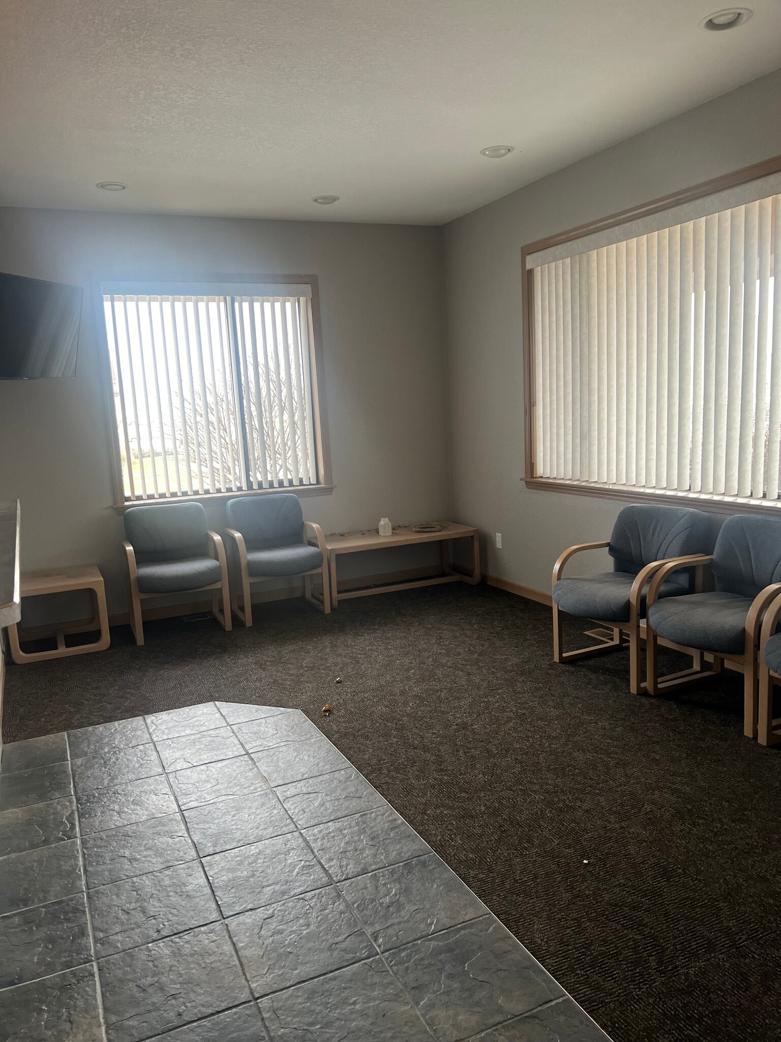 village loop rd 18-50 Village rd Rd, Kalispell, MT for lease Interior Photo- Image 1 of 12