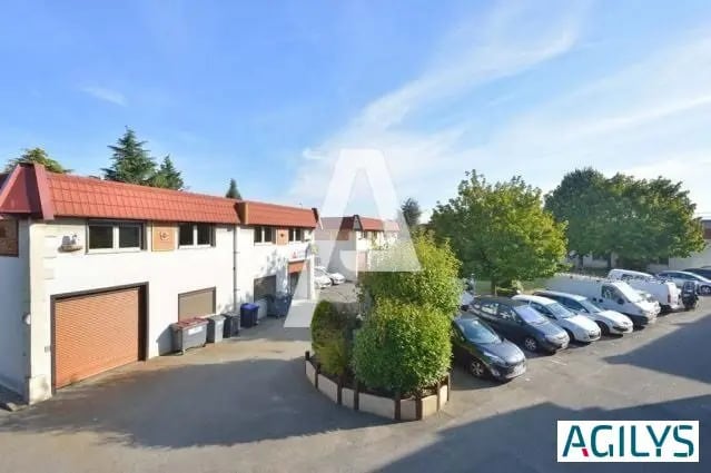 Flex in Massy for lease Building Photo- Image 1 of 11