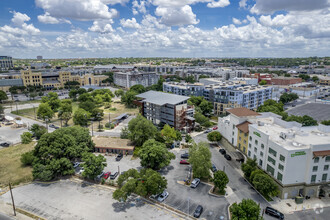 102 9th St, San Antonio, TX - aerial  map view