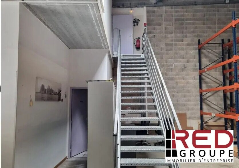 Industrial in La Ciotat for lease - Interior Photo - Image 2 of 5