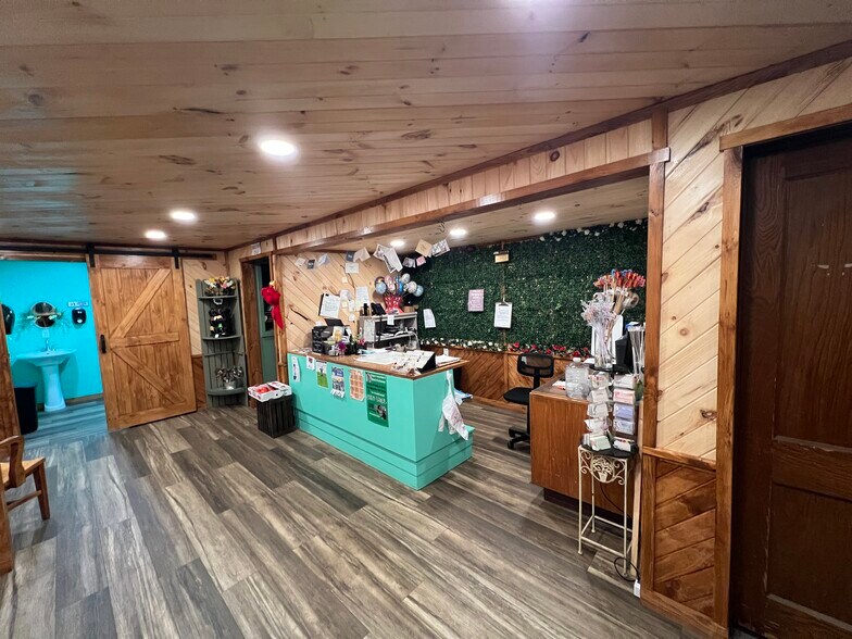 213 Missouri St., Franklin, PA à vendre - Photo du bâtiment - Image 3 de 20