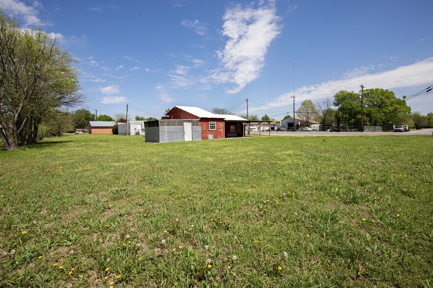 97 N Main, Bailey, TX à vendre - Photo principale - Image 1 de 24