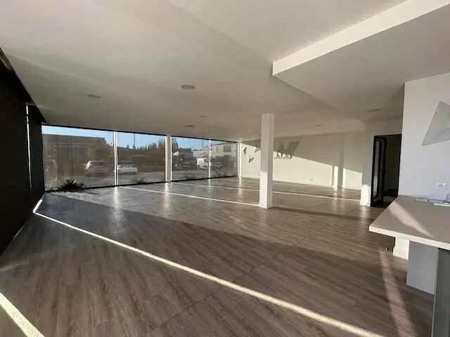 14 Rue Du Bas Taulet, Pélissanne à vendre - Photo du bâtiment - Image 2 de 5