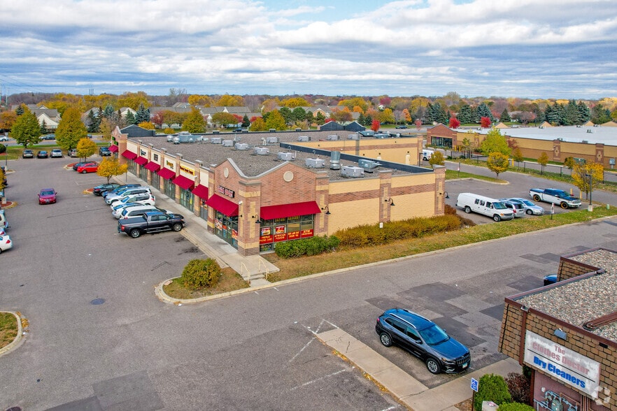 8450 Xerxes Ave N, Brooklyn Park, MN à louer - Aérien - Image 2 de 4