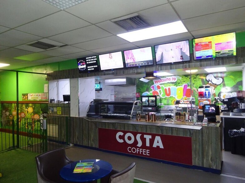 7 Milburn Rd, Ashington for sale - Building Photo - Image 2 of 13