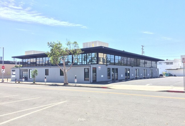 More details for 1560 12th St, Santa Monica, CA - Office for Sale