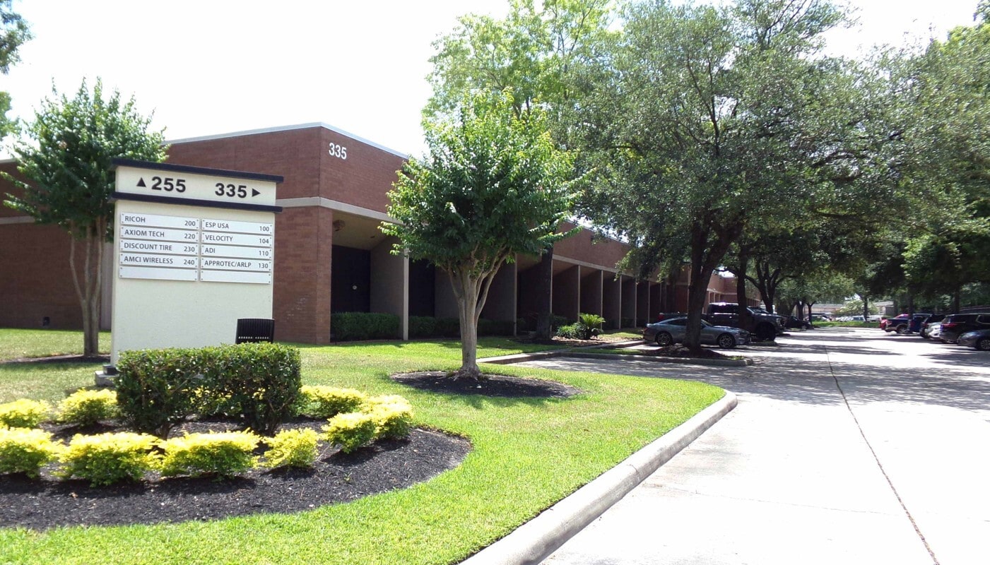 335 Pennbright Dr, Houston, TX for lease Primary Photo- Image 1 of 7