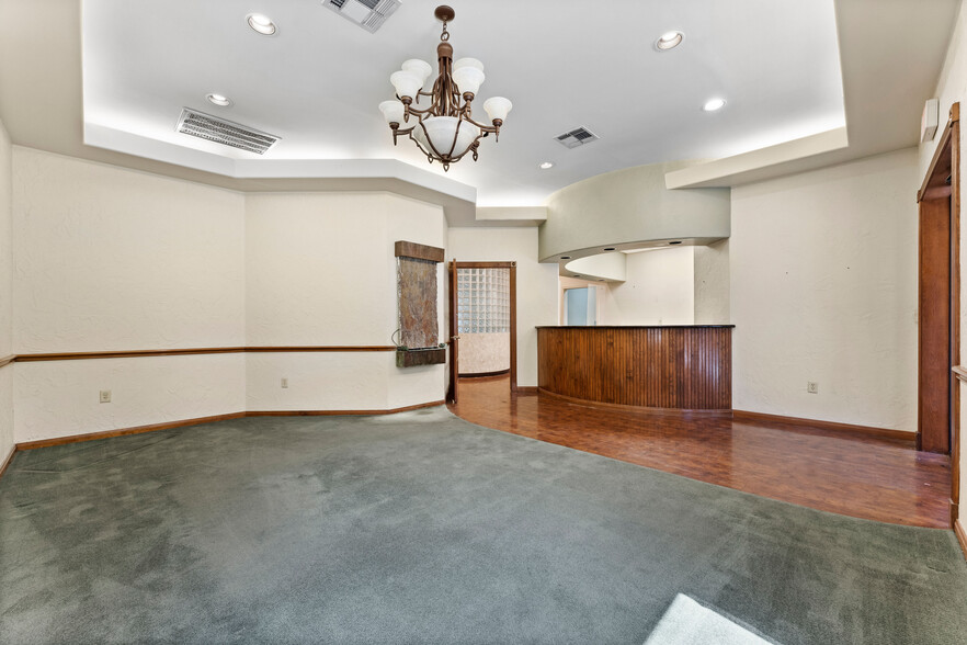 3403 Rivers Edge Trl, Kingwood, TX for lease - Interior Photo - Image 3 of 27