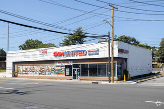 More details for 49 Old Country Rd, Westbury, NY - Retail for Lease