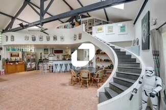 Plus de détails pour 11 Rue De La Gare, Cachan - Bureau à vendre