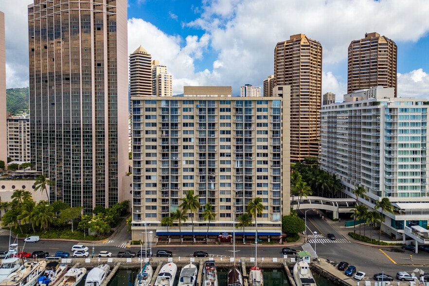 1765 Ala Moana Blvd, Honolulu, HI à louer - Photo du bâtiment - Image 3 de 5