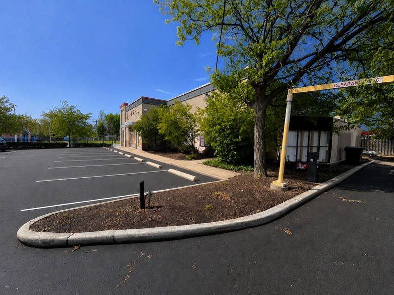 1914 W 79th St, Chicago, IL for lease - Building Photo - Image 3 of 17