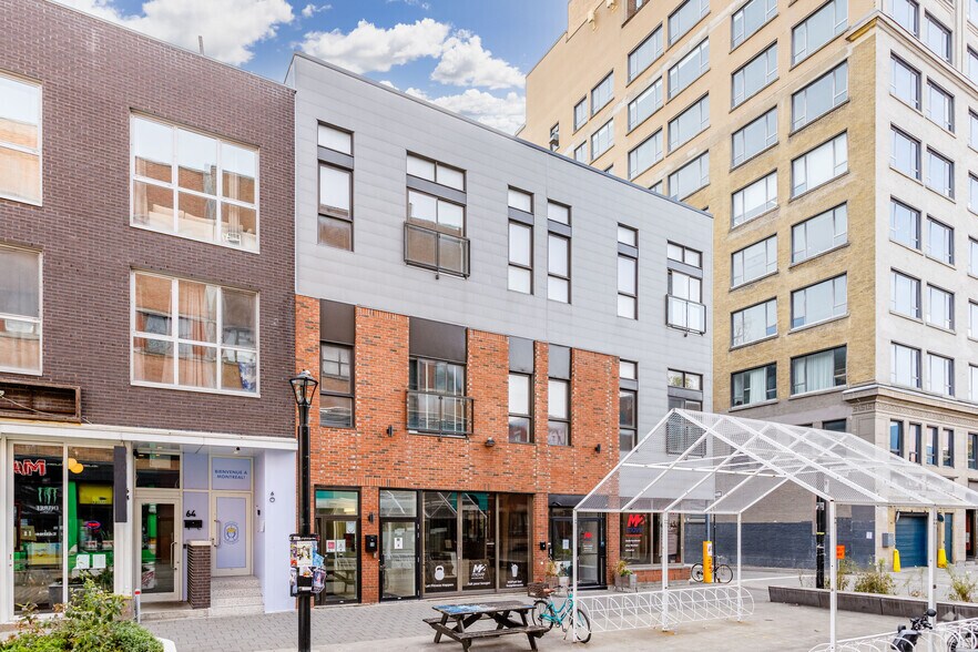 58 Rue Prince-Arthur E, Montréal, QC à louer - Photo du bâtiment - Image 2 de 11