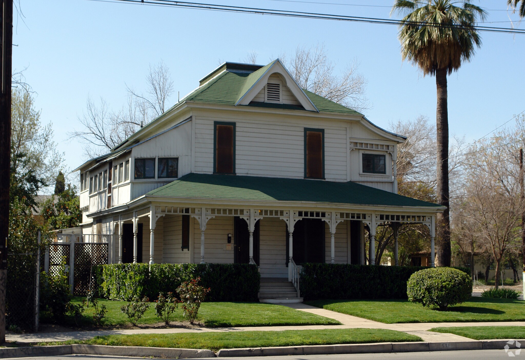 591 W 9th St, San Bernardino, CA à vendre Photo principale- Image 1 de 28