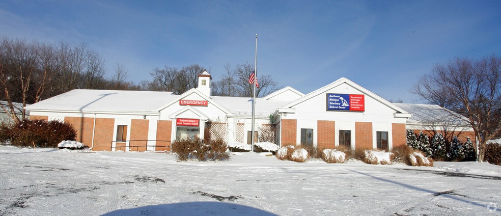 104 W Cork St, Kalamazoo, MI for sale - Building Photo - Image 2 of 3