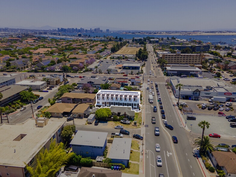 3046 Nimitz Blvd, San Diego, CA for sale - Building Photo - Image 2 of 14