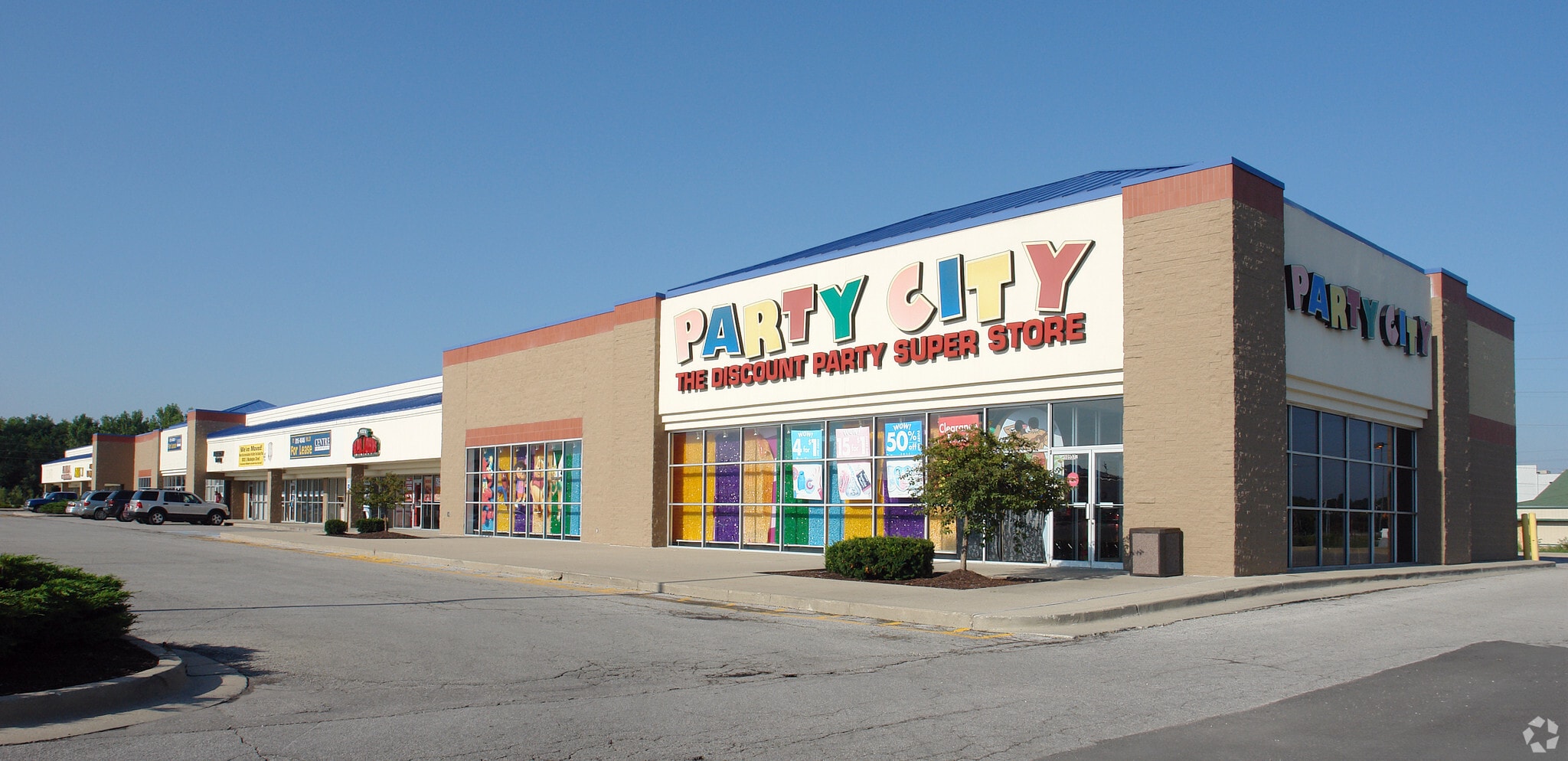 10537 E Washington St, Indianapolis, IN for lease Primary Photo- Image 1 of 16