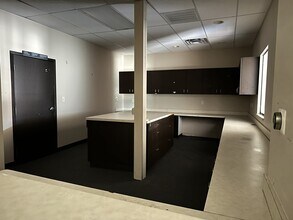 4002 Garth Rd, Baytown, TX à louer Photo intérieure- Image 2 de 8