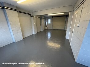 55 Fleet Rd, Fleet for lease Interior Photo- Image 2 of 3