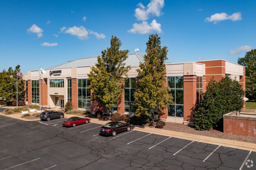 45145 Research Dr, Ashburn, VA à louer - Photo du bâtiment - Image 3 de 10
