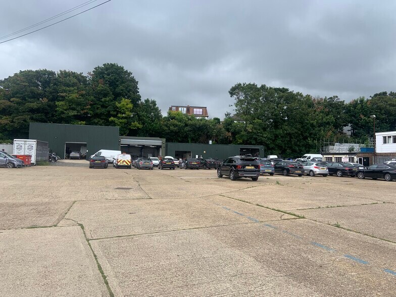 Selsdon Rd, South Croydon à louer - Photo du bâtiment - Image 3 de 3