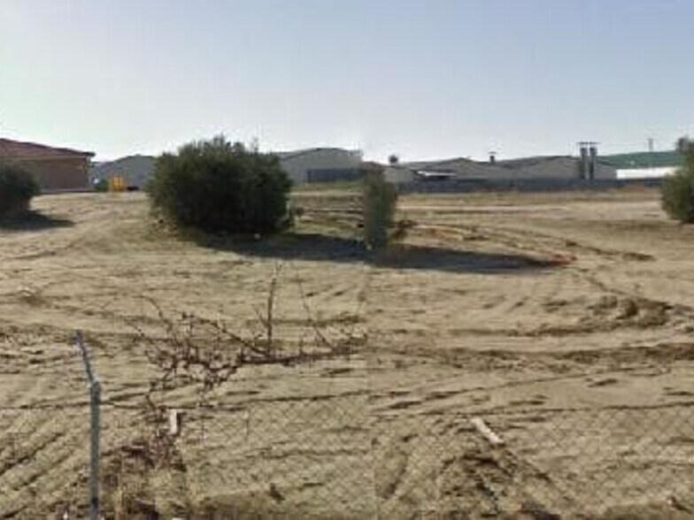 Suelos urbanizables portefeuille de 2 propriétés à vendre sur LoopNet.ca - Photo du bâtiment - Image 1 de 3